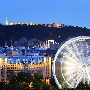 Kempinski Corvinus ***** Budapest